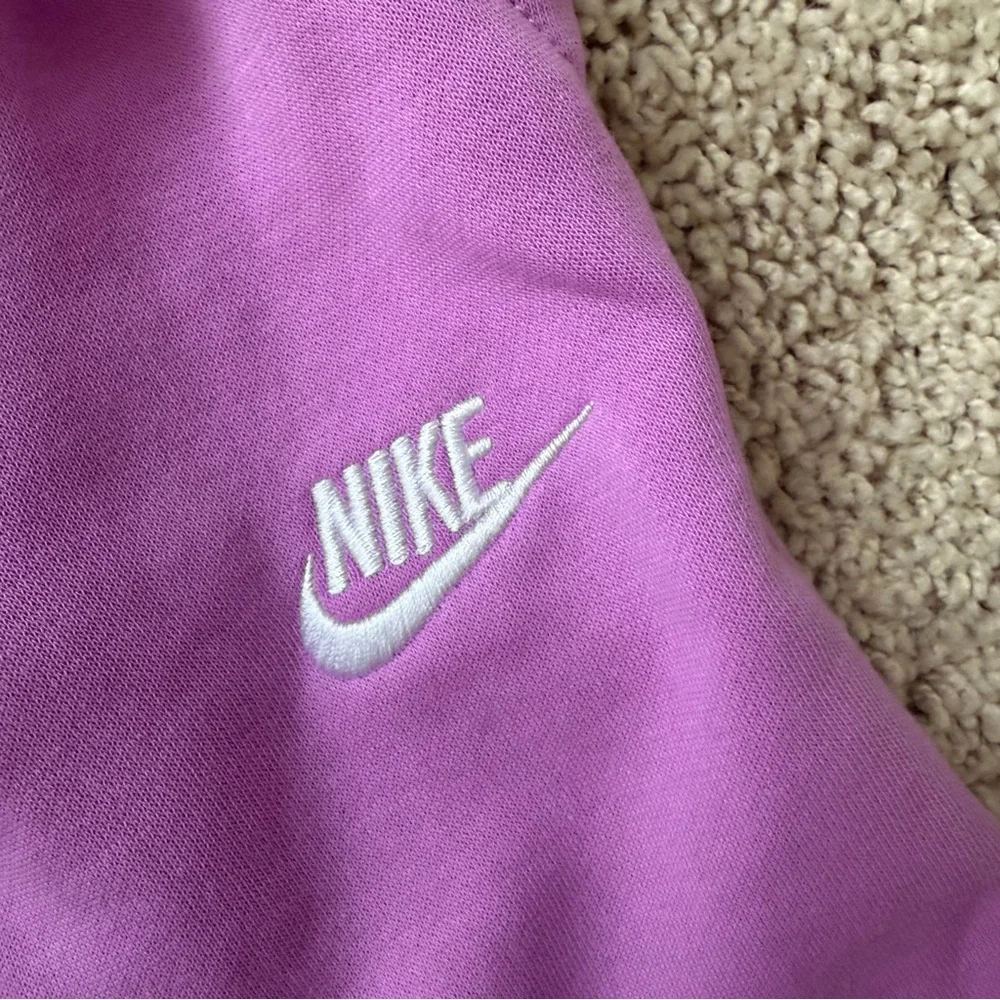 Nike soft lilac